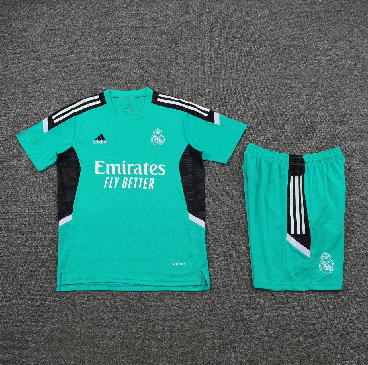 Ensemble Real Madrid turquoise