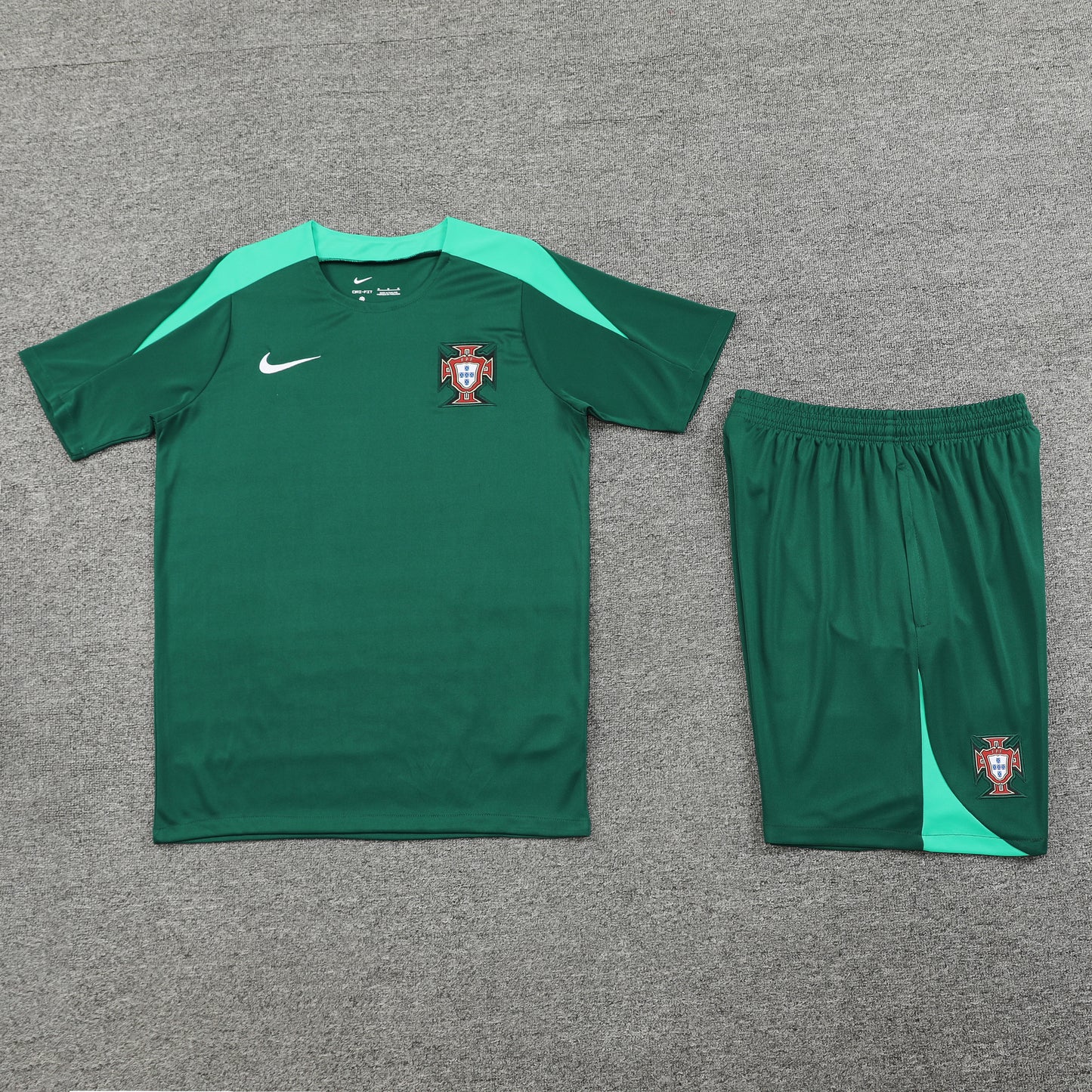 Ensemble Portugal vert